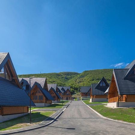 Wooden Houses Macola Hotel โคเรนนิซา ภายนอก รูปภาพ